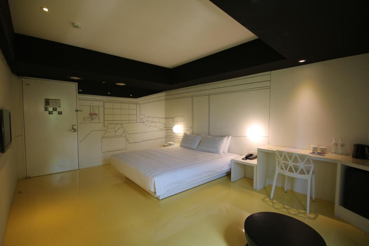 Hotel Papa Whale-Kaohsiung Formosa Boulevard Extérieur photo