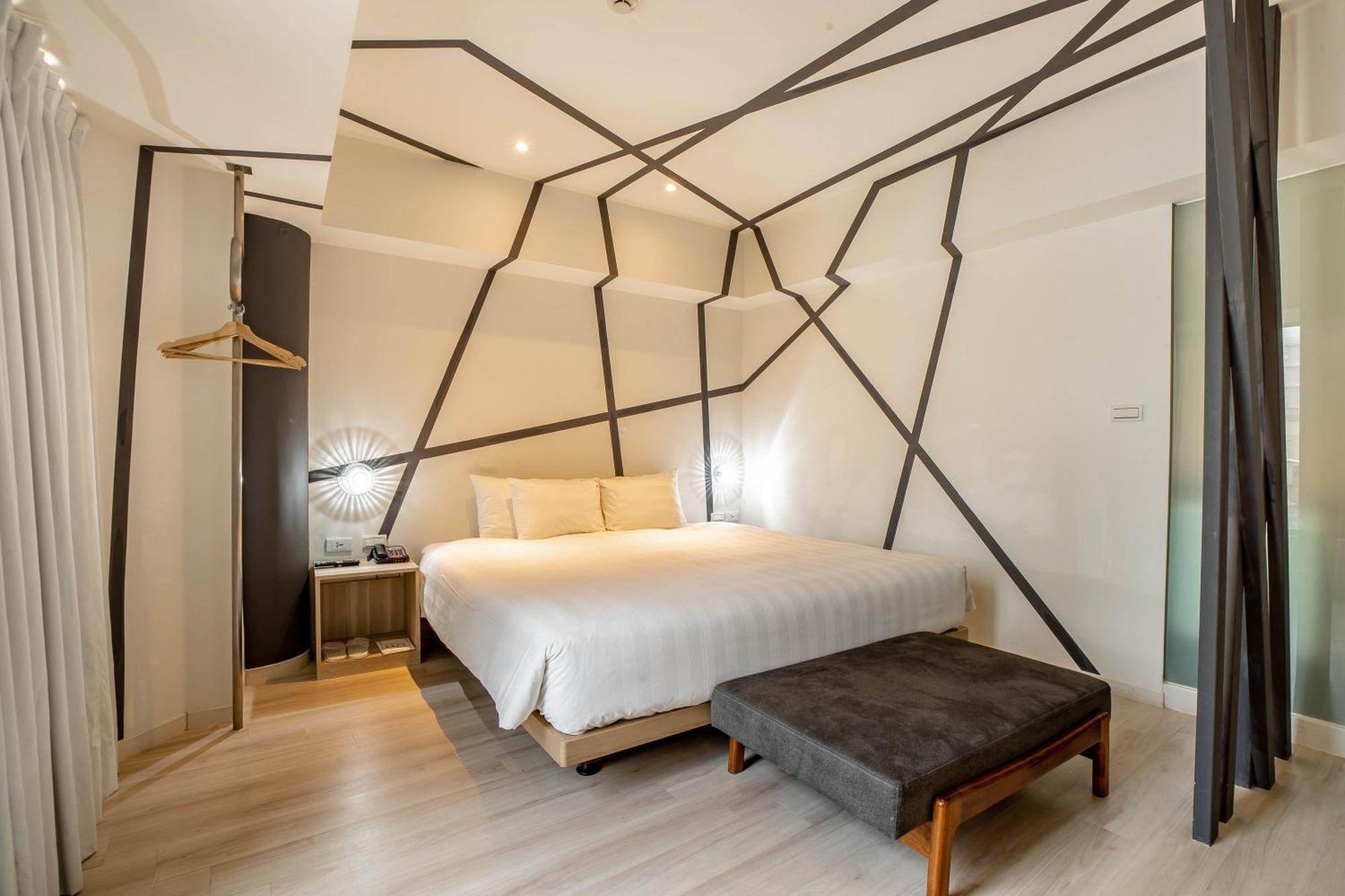 Hotel Papa Whale-Kaohsiung Formosa Boulevard Extérieur photo